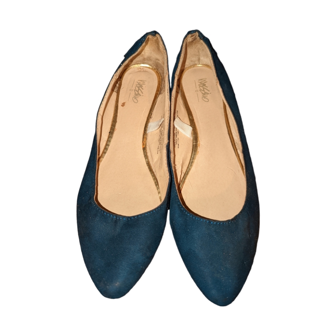 ๐ 3/$15 Mossimo Faux Suede Studded Flats